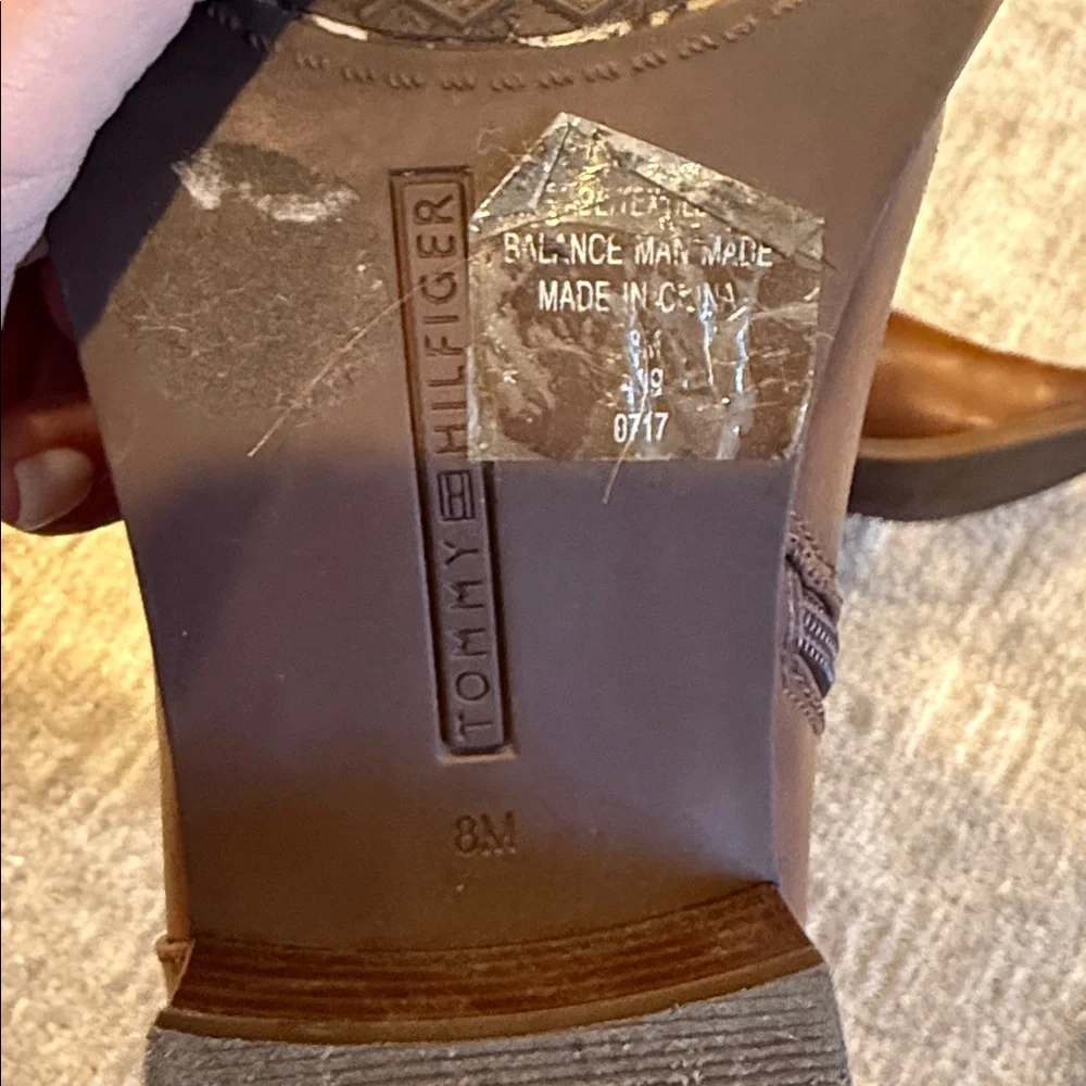 Tommy Hilfiger Womens Brown Knee High Riding Boots Size 8M